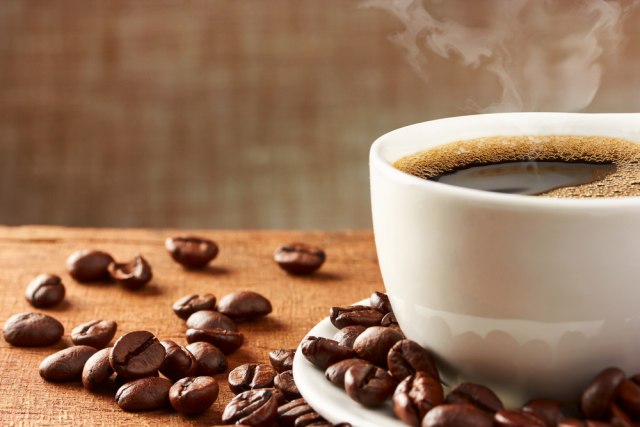 Nervoza, pad energije i još ponešto loše znače da pijete previše kafe